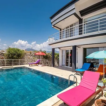 Villa Sessiz Sakin Manzarali Sauna Ve Jakuzili,muestakil Havuzlu *