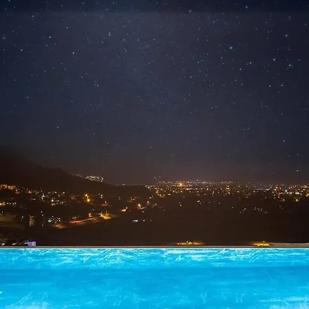 Villa Sessiz Sakin Manzarali Sauna Ve Jakuzili,muestakil Havuzlu Fethiye