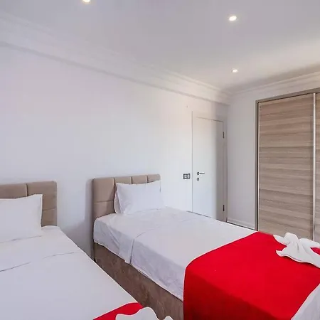 Villa Sessiz Sakin Manzarali Sauna Ve Jakuzili,muestakil Havuzlu Fethiye