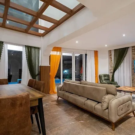 Sessiz Sakin Manzarali Sauna Ve Jakuzili,muestakil Havuzlu *