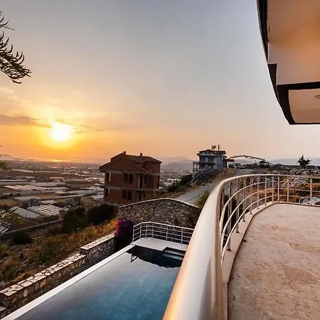 Sessiz Sakin Manzarali Sauna Ve Jakuzili,muestakil Havuzlu