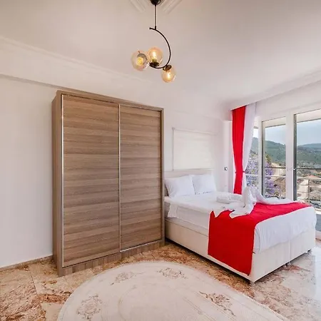 Villa Sessiz Sakin Manzarali Sauna Ve Jakuzili,muestakil Havuzlu